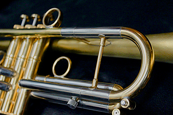 red_brass_b